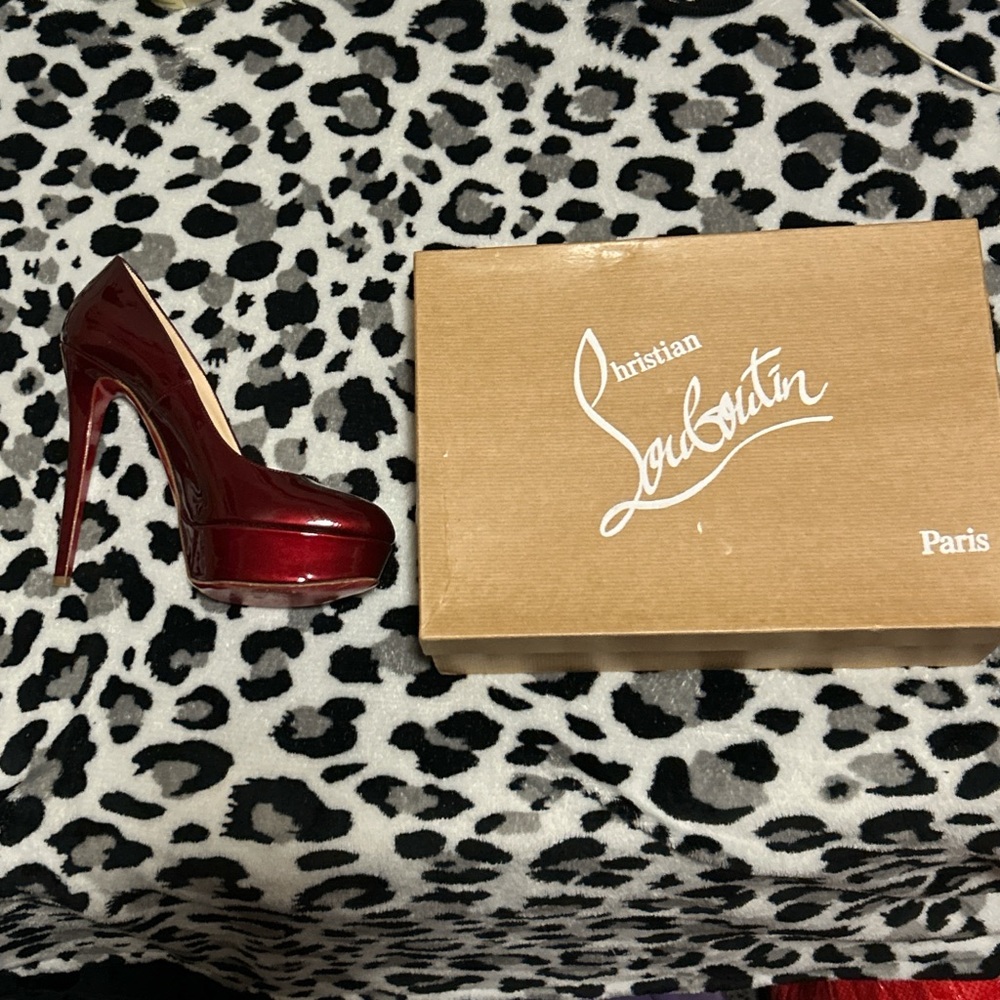 Size 39 Burgundy Christian Louboutin